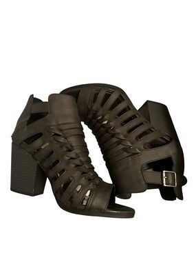 Women’s Maurices Black Cutout Block Heel Sandals Size 9